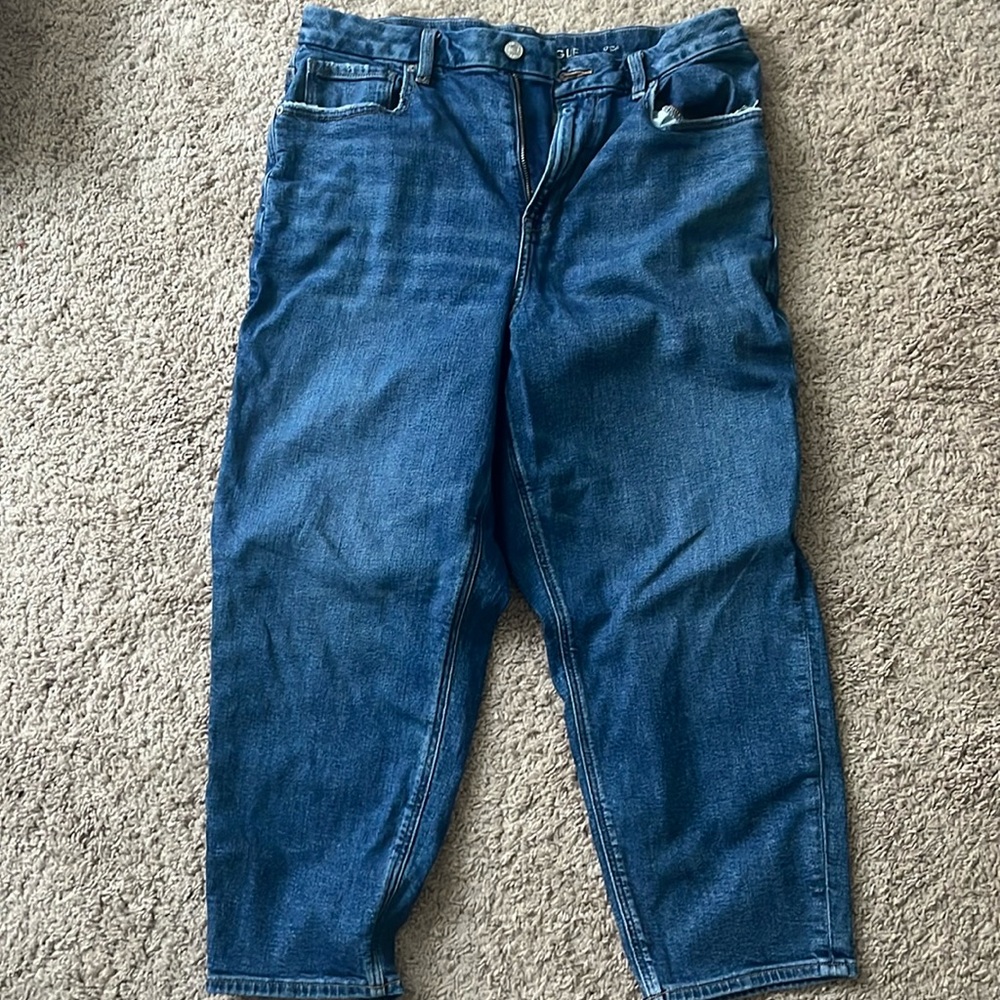 American Eagle Mom Jean